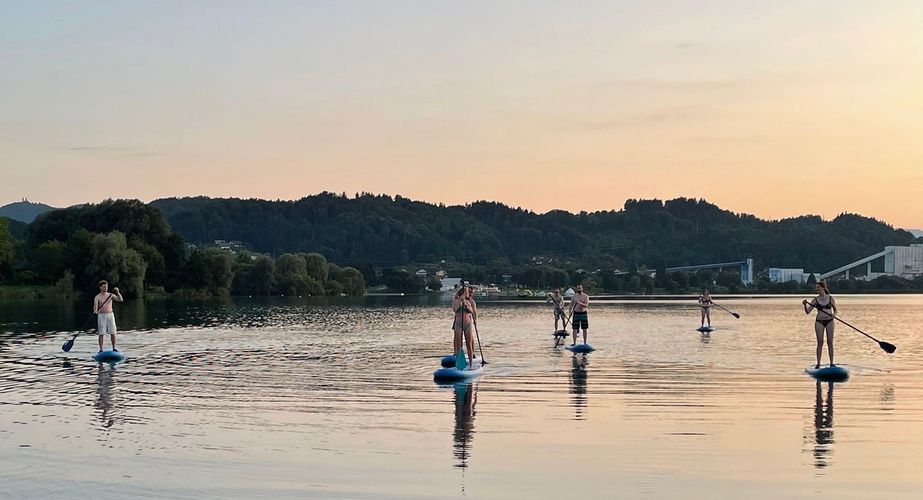 Suppen op het meer van Velenje Suppen op het meer van Velenje